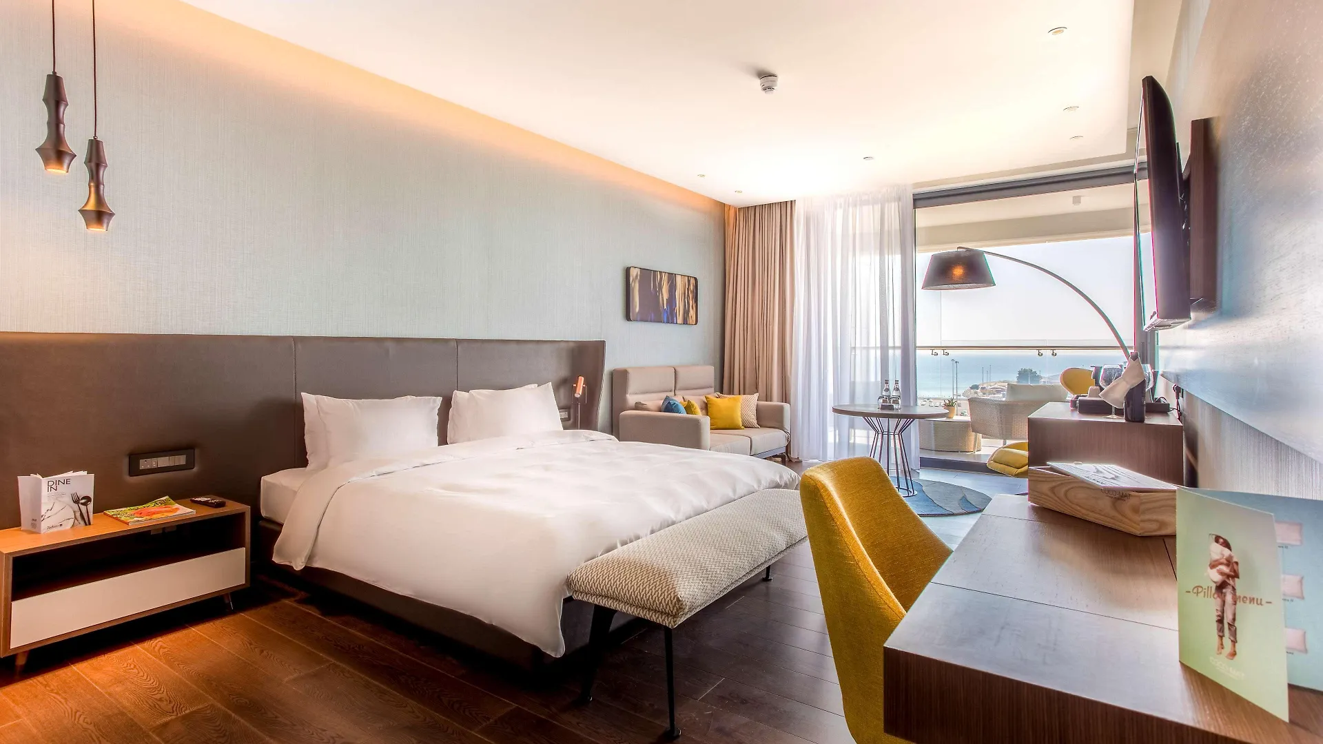 Radisson Blu Hotel, Larnaca Hotel