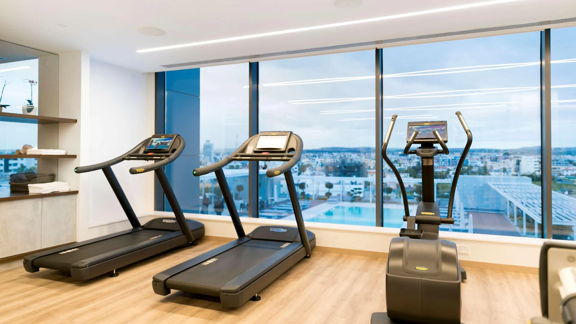 Radisson Blu Hotel, Larnaca 5*,  Cyprus
